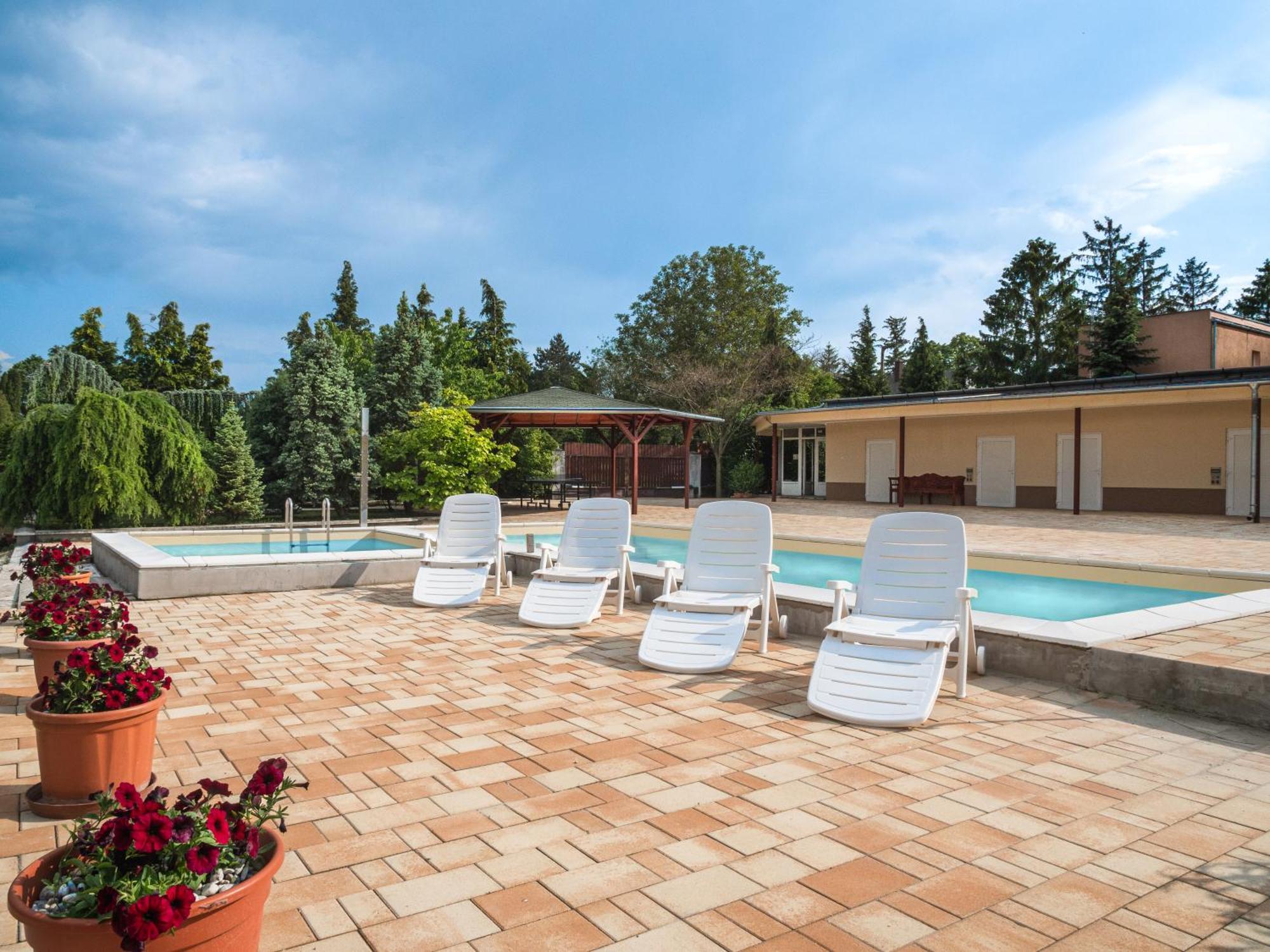 Frank Vendeghaz Hotel Veszpramvarsany Exterior photo